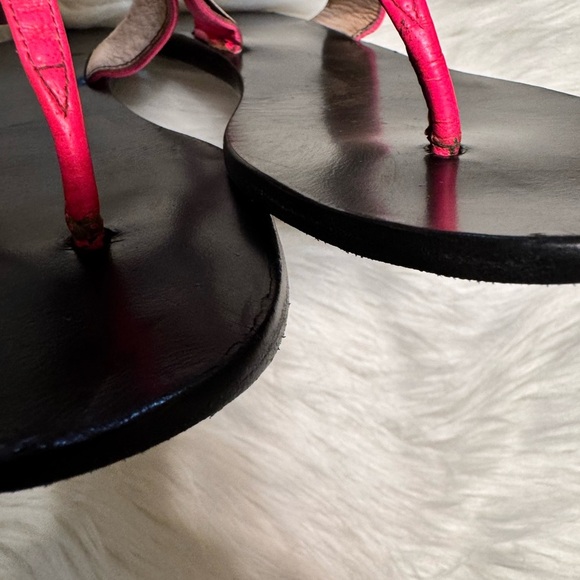 Gucci Women's Hot Pink Sandals with Gold Accents - Picture 8 of 17